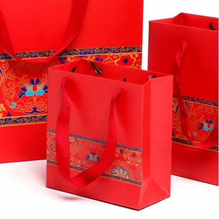 Custom Printed Craft Shopping Paper Bag Red Gift Packaging Cardboard With Ribbon Rope 