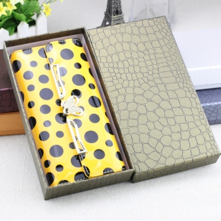 Custom Crocodile Texture Paper Box With Logo Packaging Clothes Box 