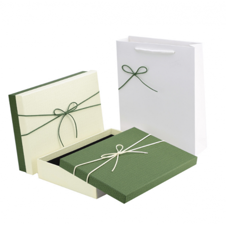 Exquisite Gift box Clothing Scarf Shoe Empty Green Packaging Box With Bag Custom Logo 